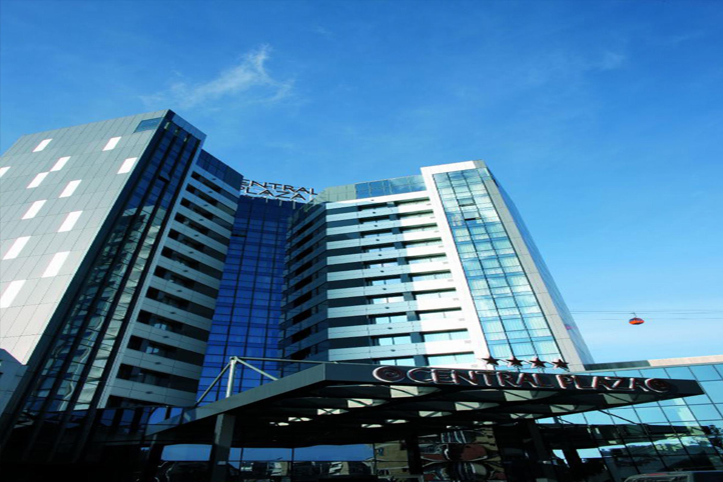 מלון Plaza