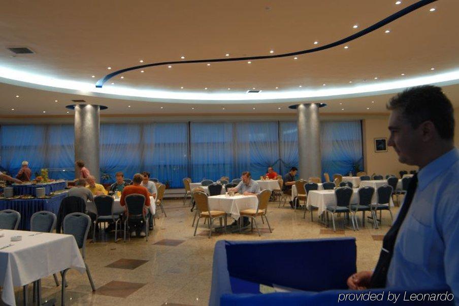 Plaza מלון פיאטרה ניאמט